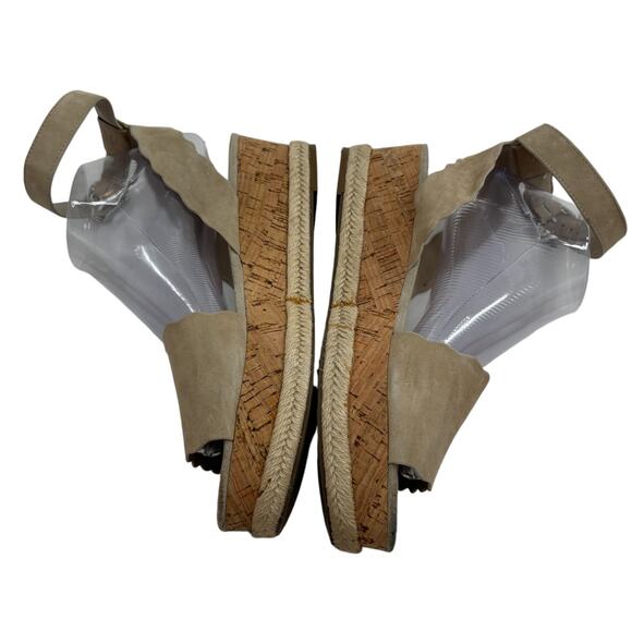 Marc Fisher Faitful Tan Suede Platform Scalloped Wedge Sandals - Picture 6 of 10